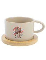 Personalizovaný keramický hrníček Makronka s výřezem fotky na podkladu