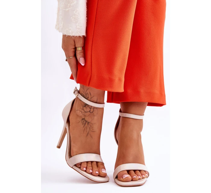 Módní sandály Beige béžové model 21612457 - VINCEZA