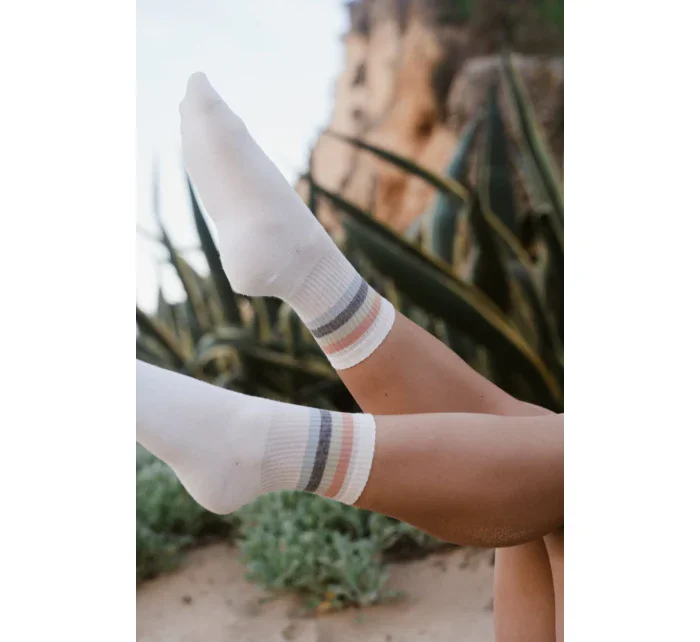 Ponožky model 18025907 Ecru - Steven Ponožky model 18025907 Ecru - Steven