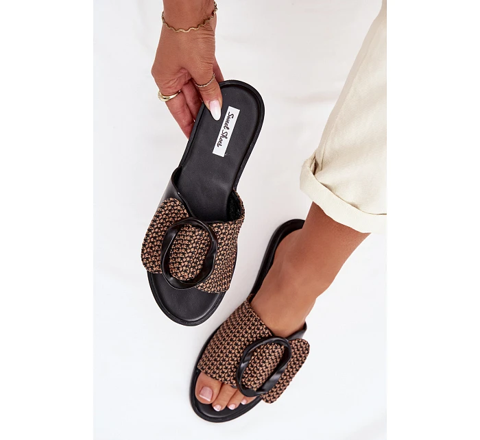 Dámské ploché pantofle s ozdobnou sponou Černé model 22039864 - Boto