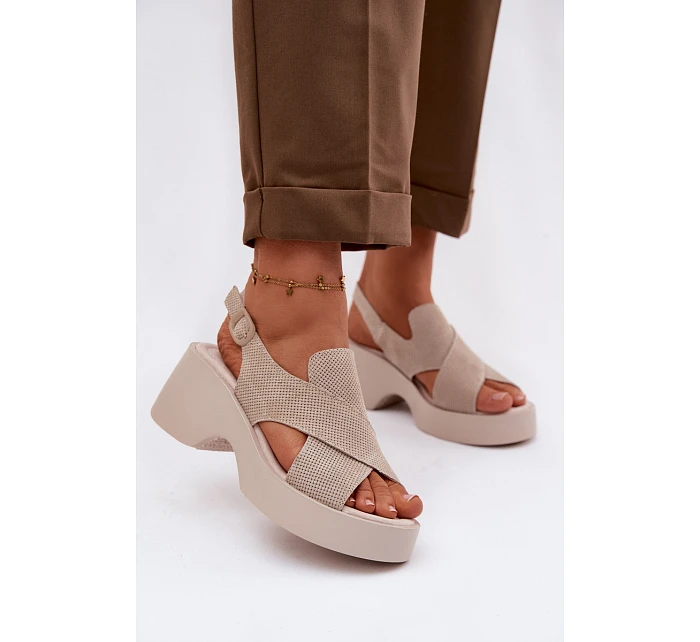 Kožené dámské sandály na platformě model 22100356 Béžové - S.Barski