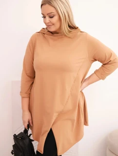 Dámská bavlněná blůza Plus Size asymetrická s ohrnutým rukávem jasně camelová
