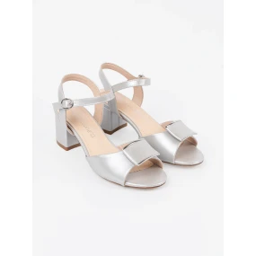 Pohodlné stříbrné  sandály dámské na širokém podpatku