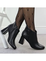 Elegantní černé kožené boty na jehlovém podpatku model 21905504 - JEZZI