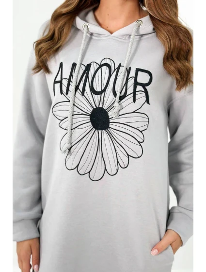 Dlouhé izolované šaty s výšivkou šedý