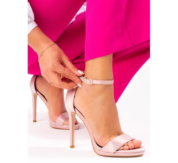 Zajímavé dámské sandály růžové na jehlovém podpatku Zajímavé dámské sandály růžové na jehlovém podpatku