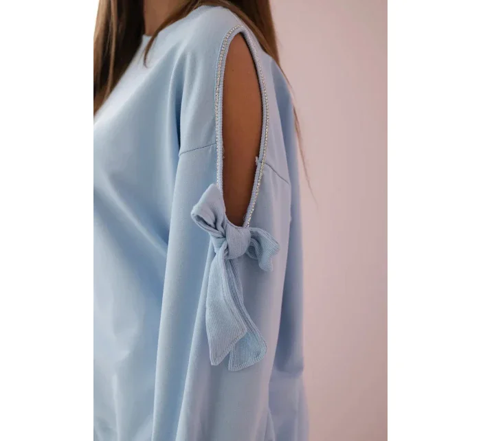 Sada mikiny s mašlí na rukávech a model 19747422 modrý - K-Fashion