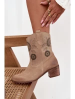 Semišové kožené dámské kotníky s perforací na podpatku Zazoo 3844 Béžové