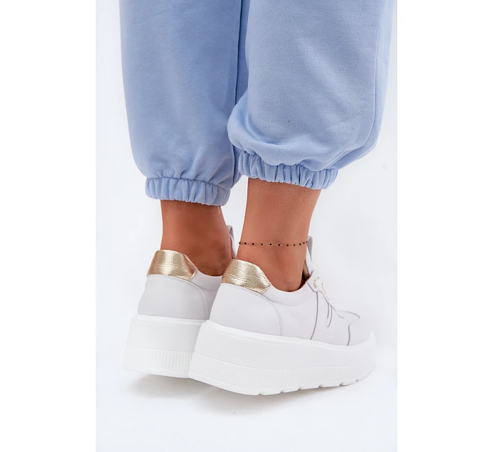 Kožené dámské tenisky na platformě model 22076967 bílé - VINCEZA Kožené dámské tenisky na platformě model 22076967 bílé - VINCEZA