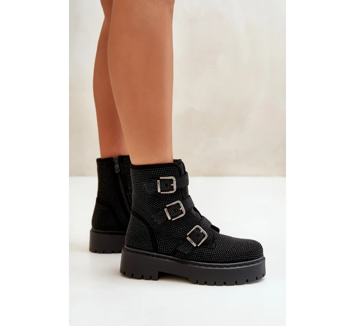 Zateplené boty se zdobením černé model 21670727 - Boto Zateplené boty se zdobením černé model 21670727 - Boto
