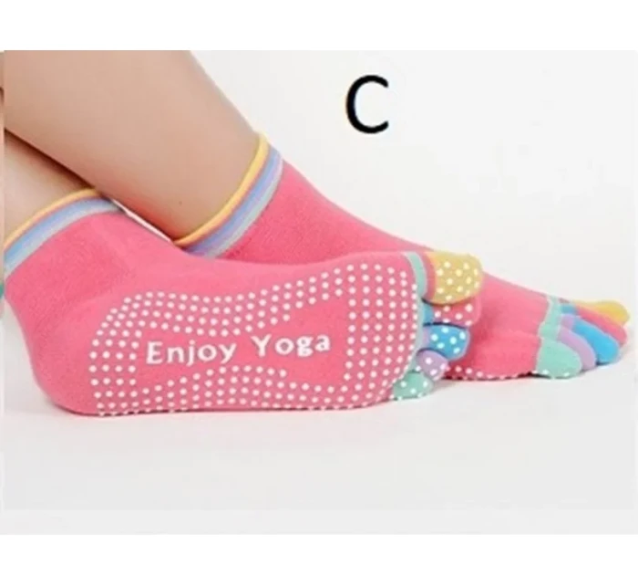 BARVA PONOŽEK NA NOHOU PRO JÓGU