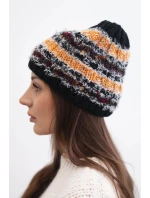 Dámská zimní vlněná čepice s ozdobnými krystalky K399 černá