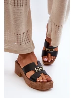 Zazoo 40412 Kožené Elegantní Dámské Žabky S Zlatým Ozdobou Černé