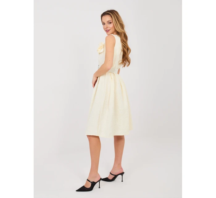 Sukienka IT SK model 22013738 ecru - FPrice Sukienka IT SK model 22013738 ecru - FPrice