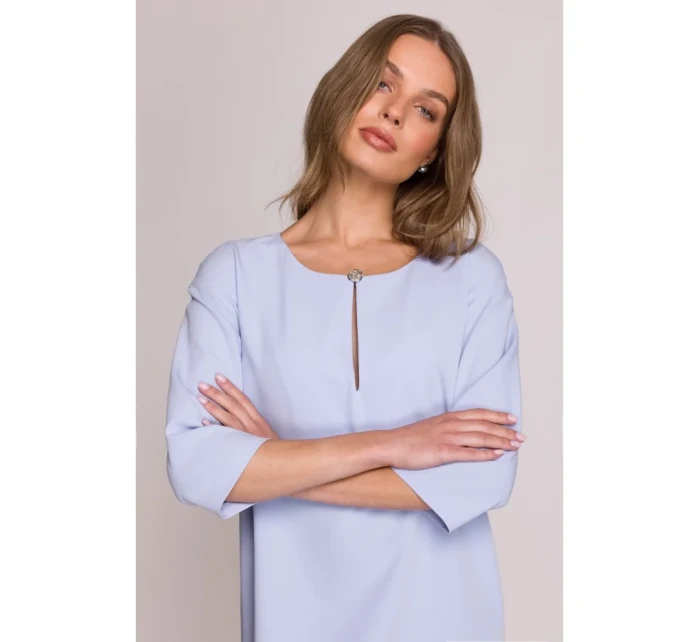 šaty s výstřihem s světle modré model 20966091 - STYLOVE šaty s výstřihem s světle modré model 20966091 - STYLOVE