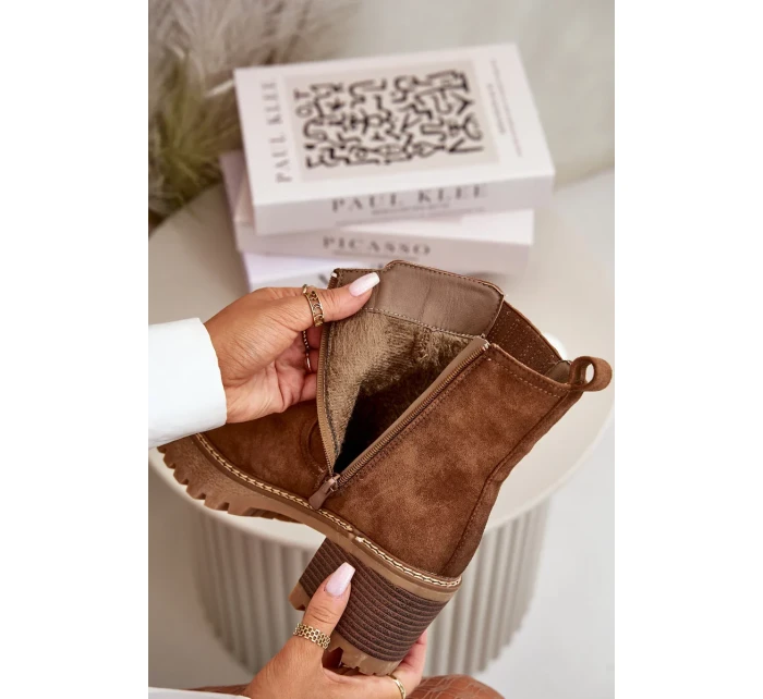 Dámské Kotníkové Boty Na Podpatku Z Eko Semiše Zateplené Tmavě Hnědé Nevitas Dámské Kotníkové Boty Na Podpatku Z Eko Semiše Zateplené Tmavě Hnědé Nevitas