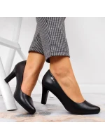 Černé lodičky na jehlovém podpatku W Sergio Leone