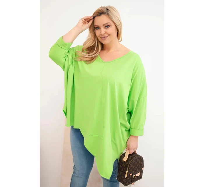 Dámská bavlněná blůza Plus Size s asymetrickým spodním lemem a výstřihem do V světle zelená