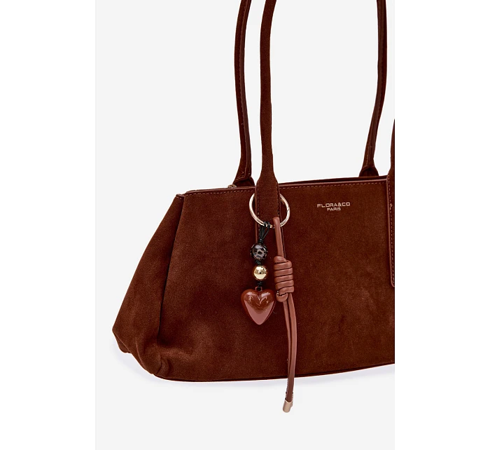 Eko semišová kabelka s přívěskem Camel Nelina