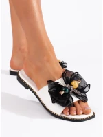 Originální nazouváky bílé dámské na plochém podpatku Originální nazouváky bílé dámské na plochém podpatku