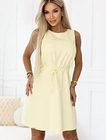 296-16 VICTORIA Trapézové šaty bez rukávů s páskem - máslově žluté