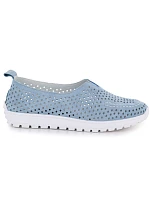 Dámská kožená prolamovaná modrá polobotka Vinceza 93220