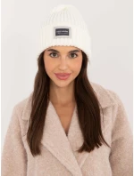 Čepice JK CZ model 20527614 ecru - FPrice Čepice JK CZ model 20527614 ecru - FPrice