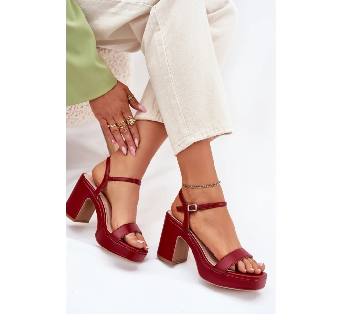 Eko kožené sandály na podpatku bordové model 21699445 - Boto Eko kožené sandály na podpatku bordové model 21699445 - Boto