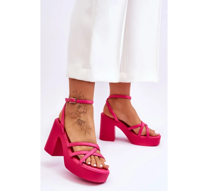Módní sandály na vysokém podpatku s pásky Fuchsie model 21223608 - Kesi Módní sandály na vysokém podpatku s pásky Fuchsie model 21223608 - Kesi
