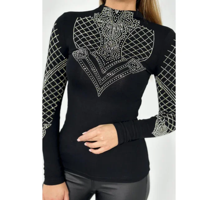 Pletená halenka zdobená výstřihem a rukávy černá
