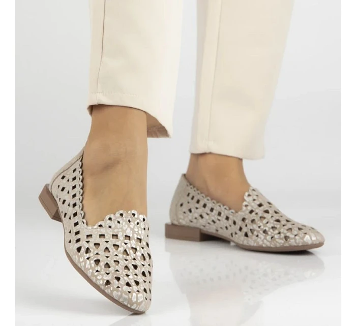 Dámské kožené ažurové polobotky béžové barvy Filippo model 22079006 Dámské kožené ažurové polobotky béžové barvy Filippo model 22079006