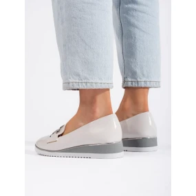 Praktické  polobotky dámské bílé platforma