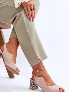 Dámské semišové sandály na podpatku model 21619303 Béžová - Maciejka