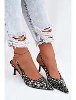 Zdobené dámské sandály na podpatku s květinovým vzorem Černé model 22103124 - Boto