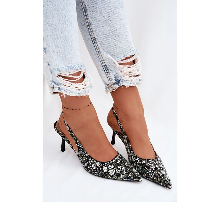 Zdobené dámské sandály na podpatku s květinovým vzorem Černé model 22103124 - Boto