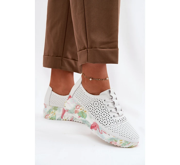 Semišové Ažurové Dámské Polobotky model 22074685 Béžové - VINCEZA Semišové Ažurové Dámské Polobotky model 22074685 Béžové - VINCEZA