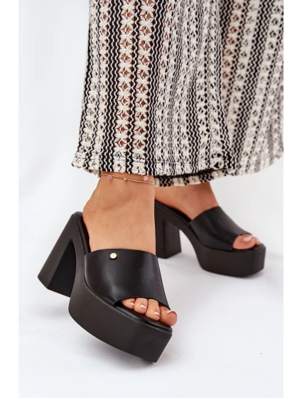 Dámské Pantofle Z Eko Kůže Na Podpatku A Platformě Černé Tamirella Dámské Pantofle Z Eko Kůže Na Podpatku A Platformě Černé Tamirella