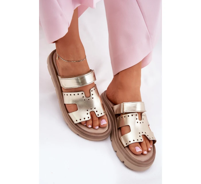 Dámské Pantofle Z Přírodní Kůže Na Platformě Zazoo 40440 Zlaté Dámské Pantofle Z Přírodní Kůže Na Platformě Zazoo 40440 Zlaté