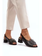 Kožené sandály s ozdobou Laura Messi 2719 Black Kožené sandály s ozdobou Laura Messi 2719 Black