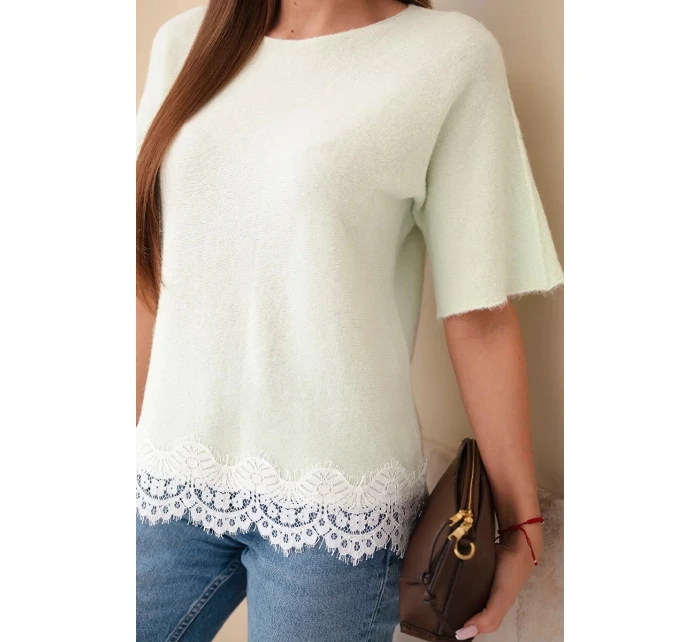 Dámský svetr s krátkým rukávem a krajkou mátový