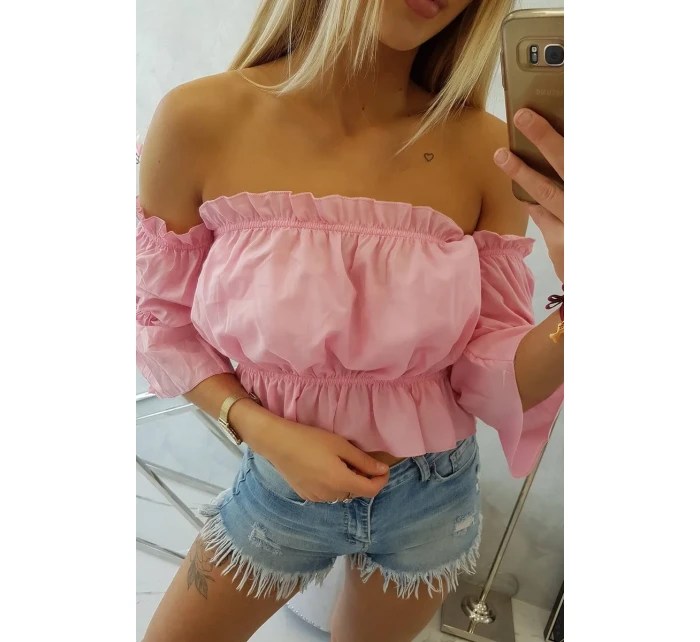 Halenka ve světle růžové barvě