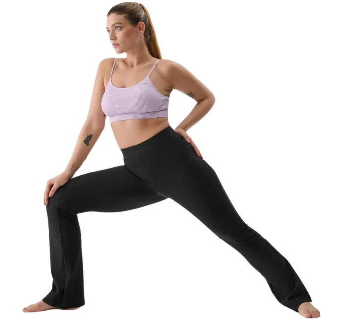 Sportovní podprsenka 4F W 4FWSS24USBAF121 52S Sportovní podprsenka 4F W 4FWSS24USBAF121 52S