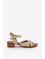 Kožené sandály na jemném podpatku světle béžové Zazoo 40372