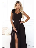 Elegantní večerní maxi šaty s rozparkem a růžemi – hnědé model 22358777 - numoco