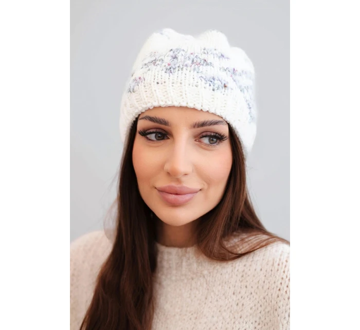 Dámská zimní vlněná čepice s ozdobnými krystalky K399 černá