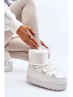 Dámské bílé zimní boty s vázáním model 21644962 - Boto Dámské bílé zimní boty s vázáním model 21644962 - Boto