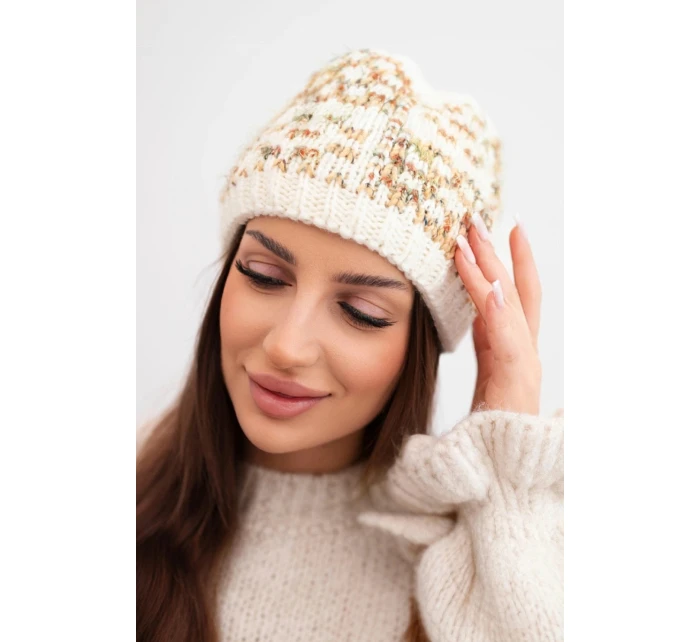 Dámská zimní vlněná čepice s ozdobnými krystalky K399 černá