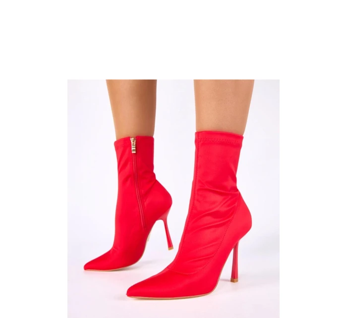 Boty na podpatku model 222901 Solea Boty na podpatku model 222901 Solea