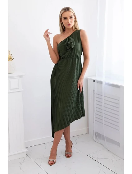 Plisované šaty s květinou khaki