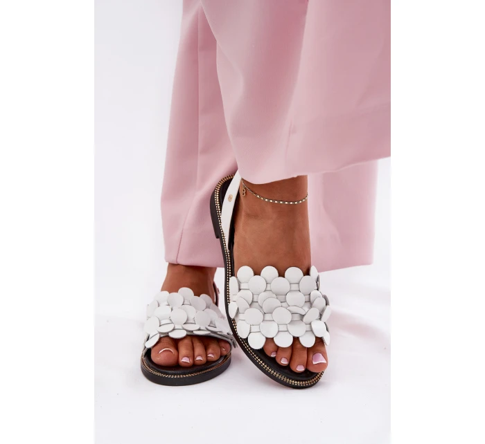 Kožené sandály na plochém podpatku bílé model 21694281 - Zazoo